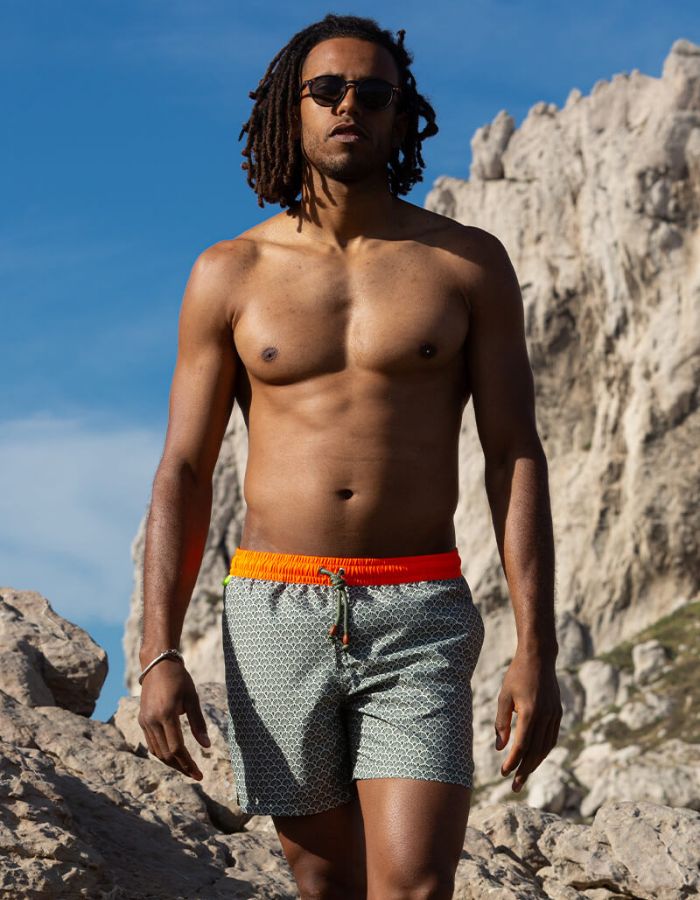 trinity-short-bain-trawangan-khaki-nagoya-gilis-2