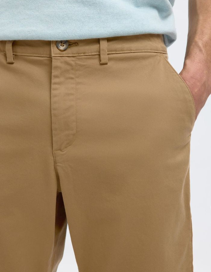 trinity-short-chino-miles-ermine-selected-3