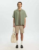 trinity-short-miles-flex-greige-selected-4