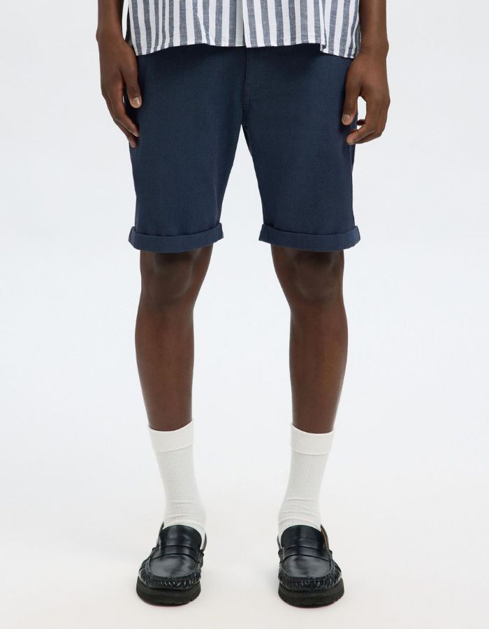trinity-short-slim-navy-luton-selected-2