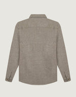 Dos de la Surchemise ample en flanelle de laine mélangée gris ciment pour homme, modèle Monge de la marque Maison Labiche. Présente une coupe droite large avec col chemise, fermeture boutonnée et deux poches plaquées sur la poitrine.
