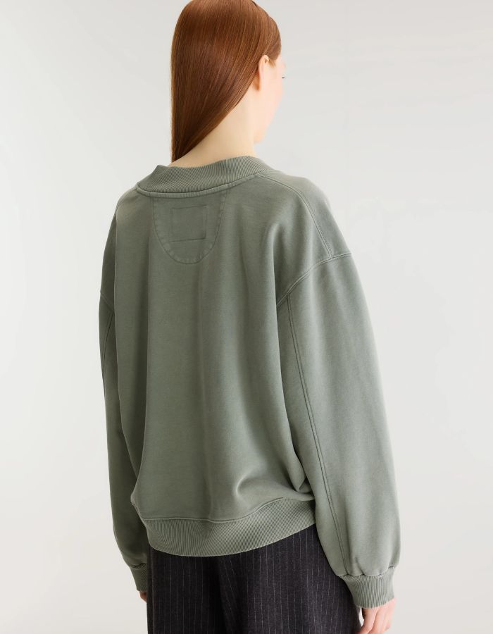 Sweatshirt court Sula Thyme vert thym à col V pour femme Bellerose