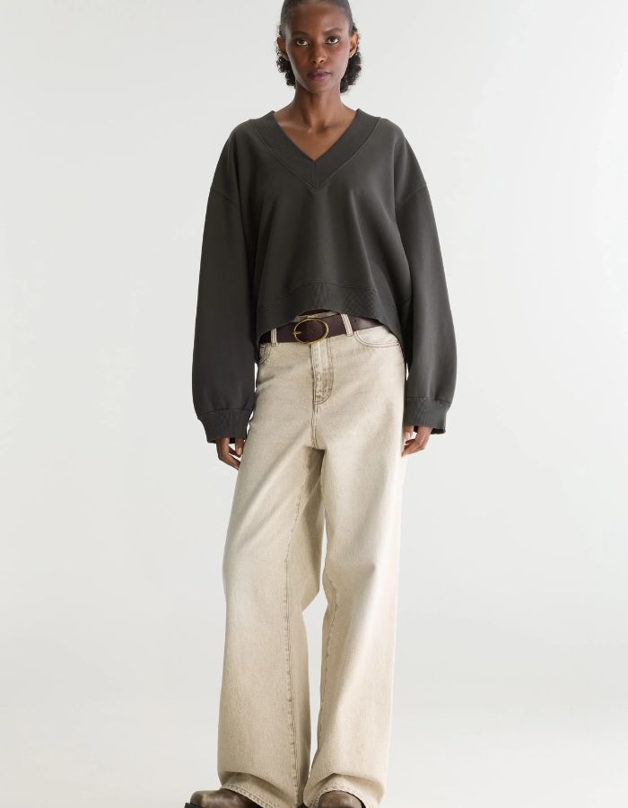 Sweatshirt court Sula Wakame vert foncé à col V pour femme Bellerose