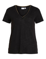 T-shirt noir uni pour femme modèle Noel de la marque Vila. Design classique à manches courtes et col en V, réalisé dans une maille jersey fluide et extensible