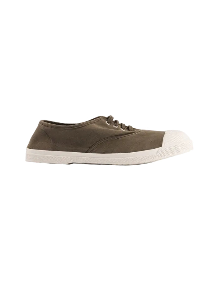 Tennis Bensimon femme kaki en toile de coton avec lacets blancs et semelle en caoutchouc.