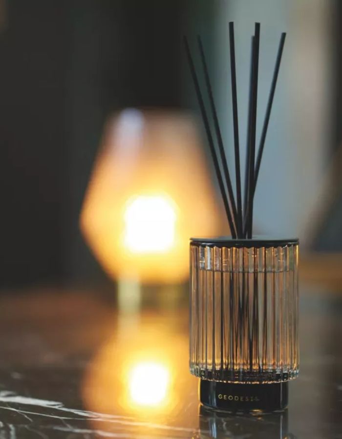 trinity-tiges-parfum-prestige-noires-geodesis-2