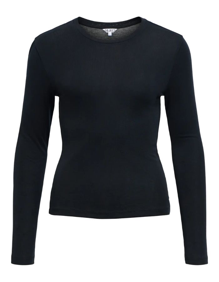 T-shirt à manches longues pour femme en jersey fluide noir uni, modèle Alma de la marque Object. Présente une coupe droite classique ajustée avec un col rond dégagé, conçu dans une matière douce à l'aspect légèrement satiné.