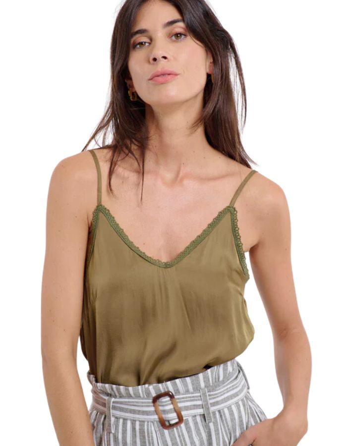 trinity-top-odelia-kaki-artlove