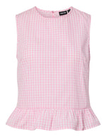 Top sans manches Bibby de la marque PIECES avec motif carreaux Vichy rose et blanc. Coupe Regular Fit avec ligne de découpe à la taille et col rond. Matière éco-responsable en coton bio et polyester recyclé.