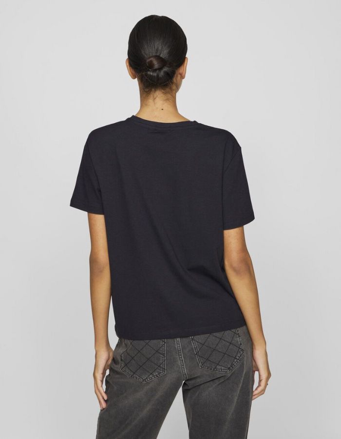 trinity-tshirt-noir-vinora-vila-2