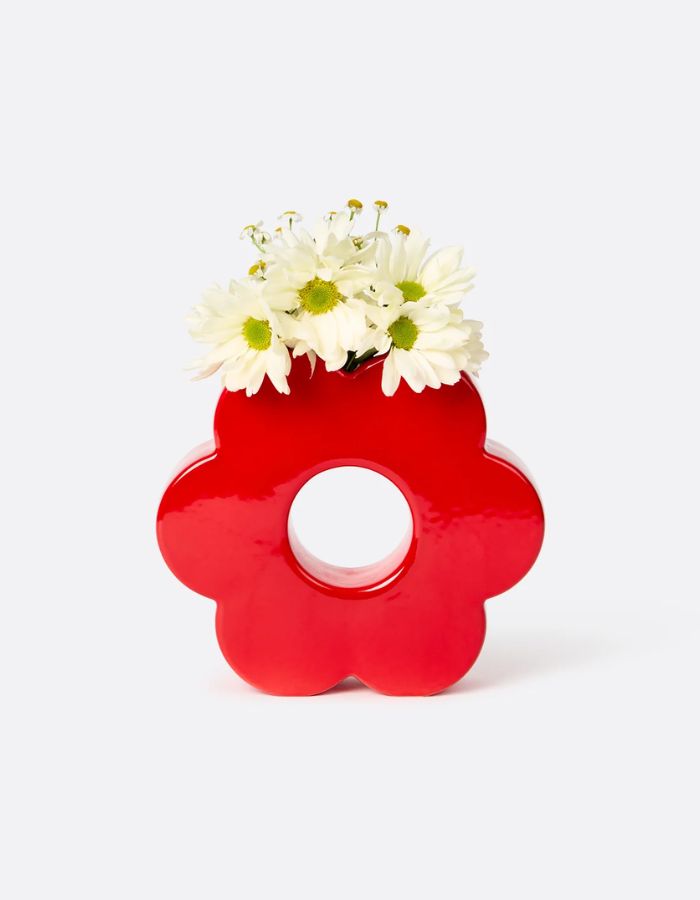 trinity-vase-daisy-rouge-doiy-3