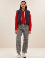 trinity-veste-aleksi-charcoal-sans-manches-by-bar-4