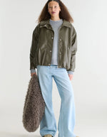 Veste femme Jellis Dusty Olive en similicuir Bellerose