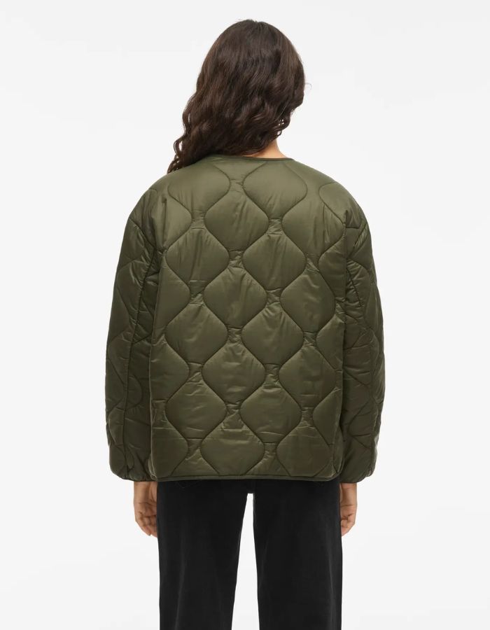 trinity-veste-kaki-courte-matelassee-dune-vila-4