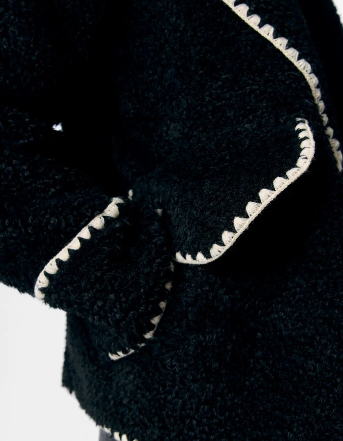trinity-veste-teddy-noire-shiren-object-4