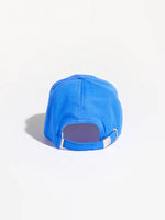 Casquette Bace Bellerose bleue en coton mélangé, vue arrière, avec bride à boucle argentée.