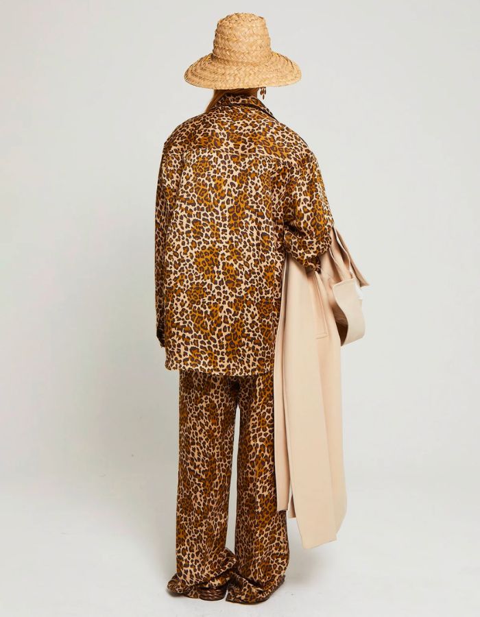 trinity-chemise-teddy-léopard-laurence-bras