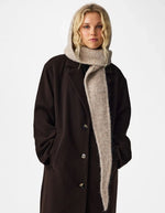 Vue de face du Bonnet cagoule rebekka grege torsades tricot laine rws polyester recycle pieces