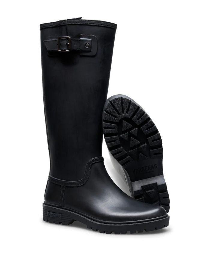 Semelle des Bottes de pluie hautes pour femme en caoutchouc naturel noir monochrome avec boucle latérale et semelle crantée, modèle Greta de la marque VERBENAS