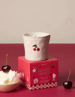 Ambiance déco avec la Bougie parfumee paddywax bistro smoked cherry pot ceramique cannelee cerise chocolat vanille
