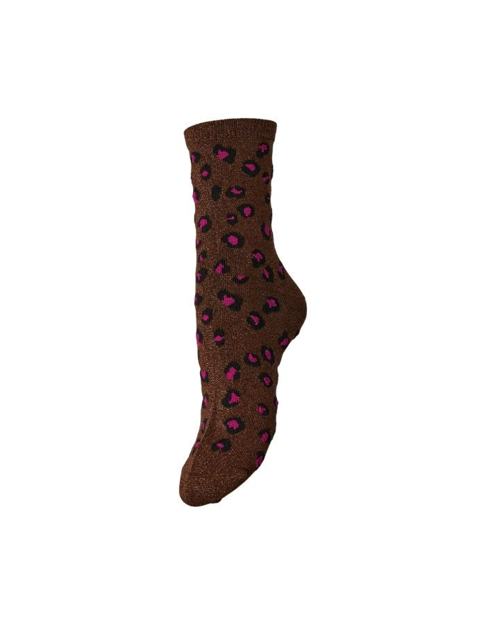 Chaussettes pailletées pour femme imprimé léopard fuchsia et noir avec fils métallisés et finition bord-côtes, modèle Sebby de la marque PIECES.