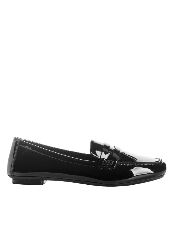 Mocassins hema vernis noir cuir brillant plat bout carre reqins