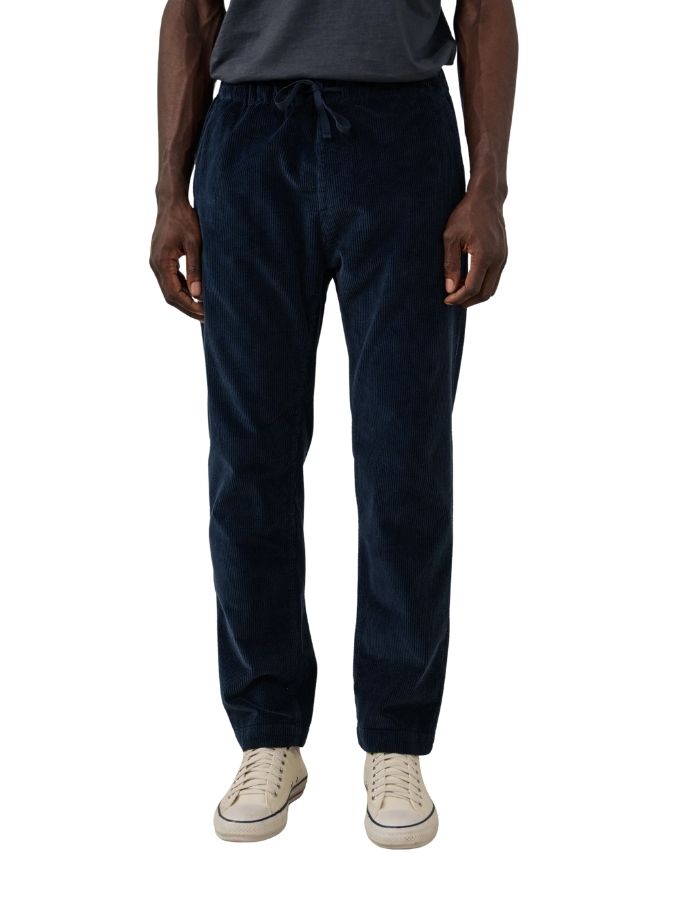 Pantalon droit pour homme en velours côtelé seersucker bleu marine 100% coton avec ceinture élastiquée à cordon de serrage, modèle Joggy de la marque Hartford.