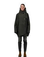 Parka courte oversize pour femme en coton déperlant à carreaux marron avec capuche, modèle Paola Sco couleur Check Brown de la marque Prêt Pour Partir.