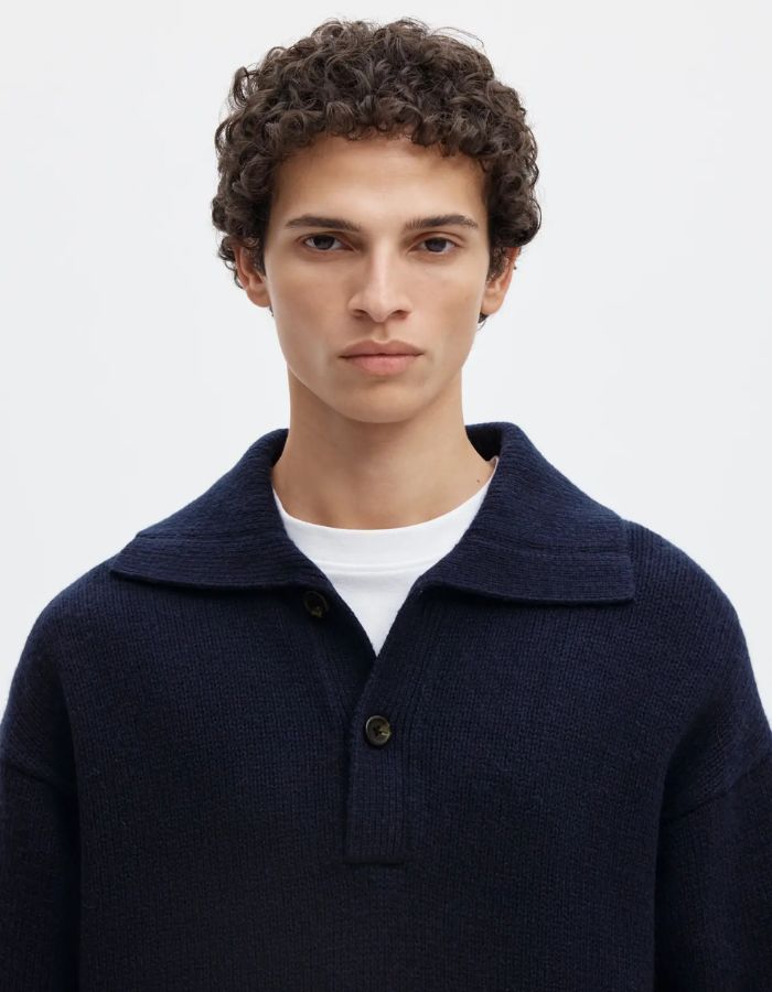 Col du Polo en maille manches longues bleu marine en laine cody col boutonne relax fit marque Selected