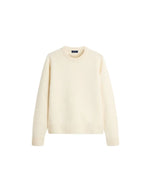 Pull ajusté pour femme en maille feutrée écru 100% laine mérinos avec col rond et taille appuyée, modèle Jeremie de la marque Soeur.