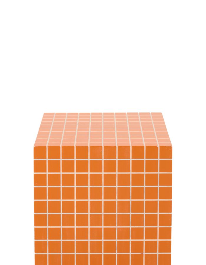 Trinity-table-appoint-cube-damier-orange-blanc-jolipa-1