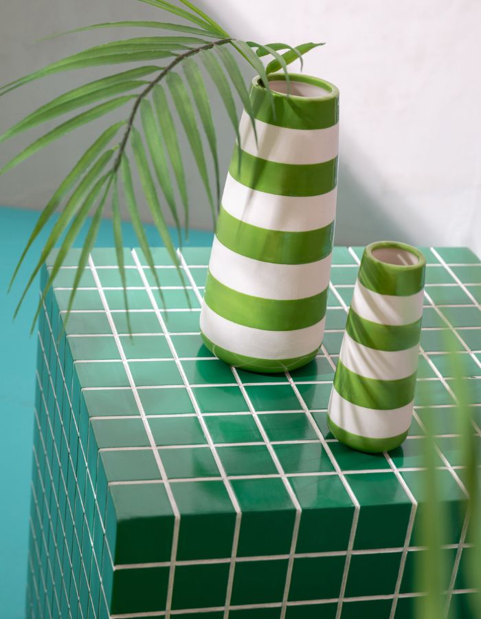 Trinity-table-appoint-cube-damier-vert-blanc-jolipa-4