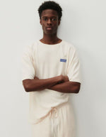 Vue de face du Tshirt homme ykobow ecru oversize american vintage coton peau de peche epaules tombantes