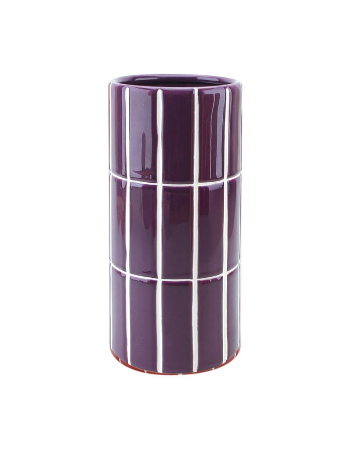 Vase cylindrique en céramique violette effet carrelage en relief, marque Opjet. Finition émaillée brillante, hauteur de 23 cm et diamètre de 10,5 cm.