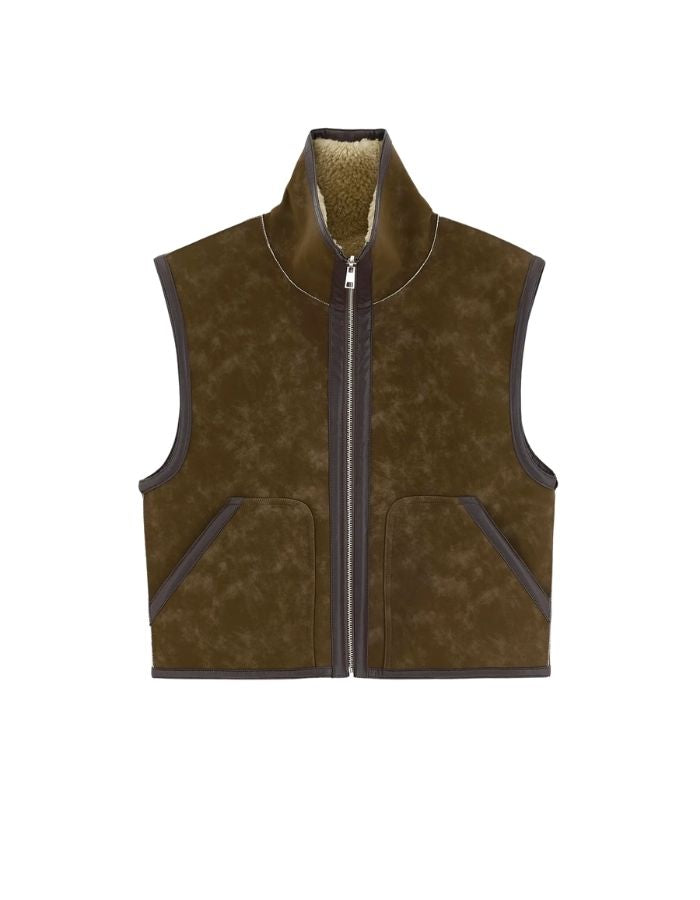 Veste courte sans manches réversible pour femme en sherpa beige et nubuck marron avec col montant et détails de coutures façon cuir, modèle Jonson de la marque Bellerose.