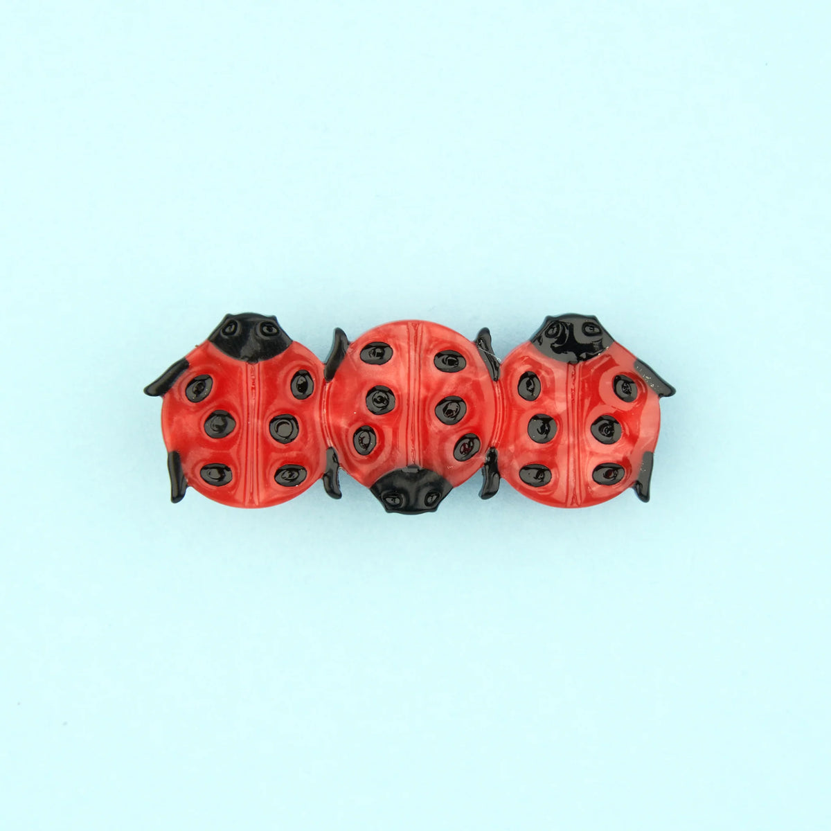 coucou-suzette-accessoire-accessory-cadeau-gift-tendance-mode-trendy-fashion-merveilleuses-bestioles-wonderful-bugs-printemps-spring-barrette-hairclip-coccinelle-ladybug-ladybird-red