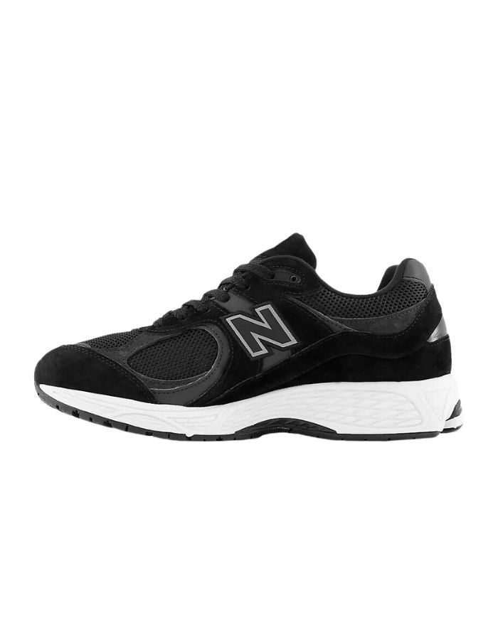 trinity-baskets-2002R-noir-new-balance-2