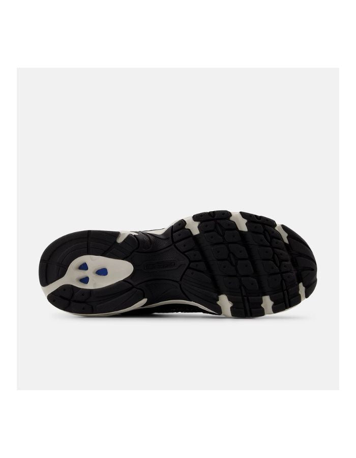 trinity-baskets-530-black-flat-taupe-new-balance-4