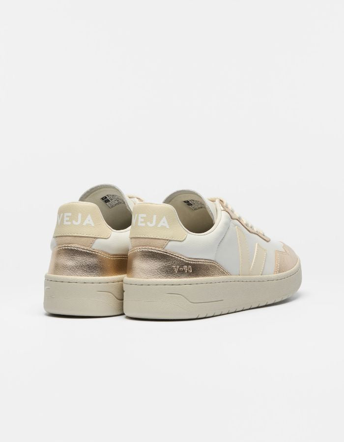 trinity-baskets-v90-leather-white-calcaire-platine-veja-3
