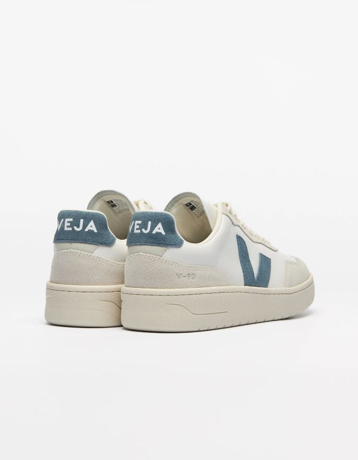 trinity-baskets-v90-leather-white-california-veja-3
