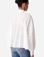 trinity-blouse-blanche-brodee-dahlia-vanessa-bruno-5