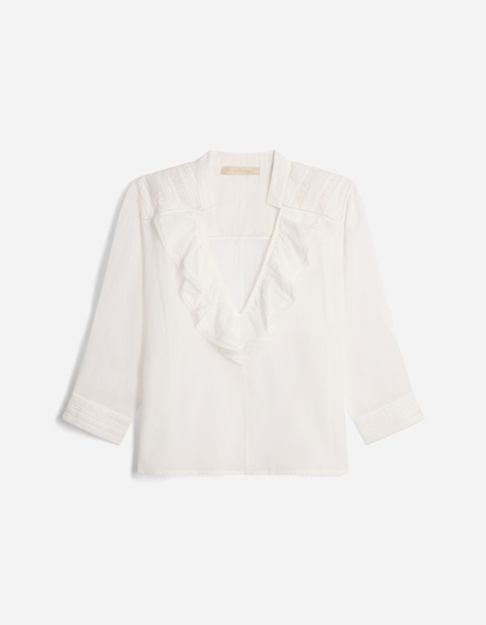 Blouse Grenet Blanc Vanessa Bruno en voile de coton et viscose, encolure en V à volants, manches mi-longues.