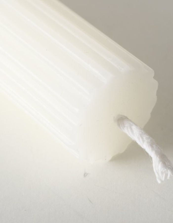 trinity-bougies-fines-blanches-par-quatre-5