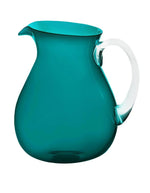 Carafe Memento en plexi bleu pétrole avec poignée transparente, design incassable de 1,6 L.