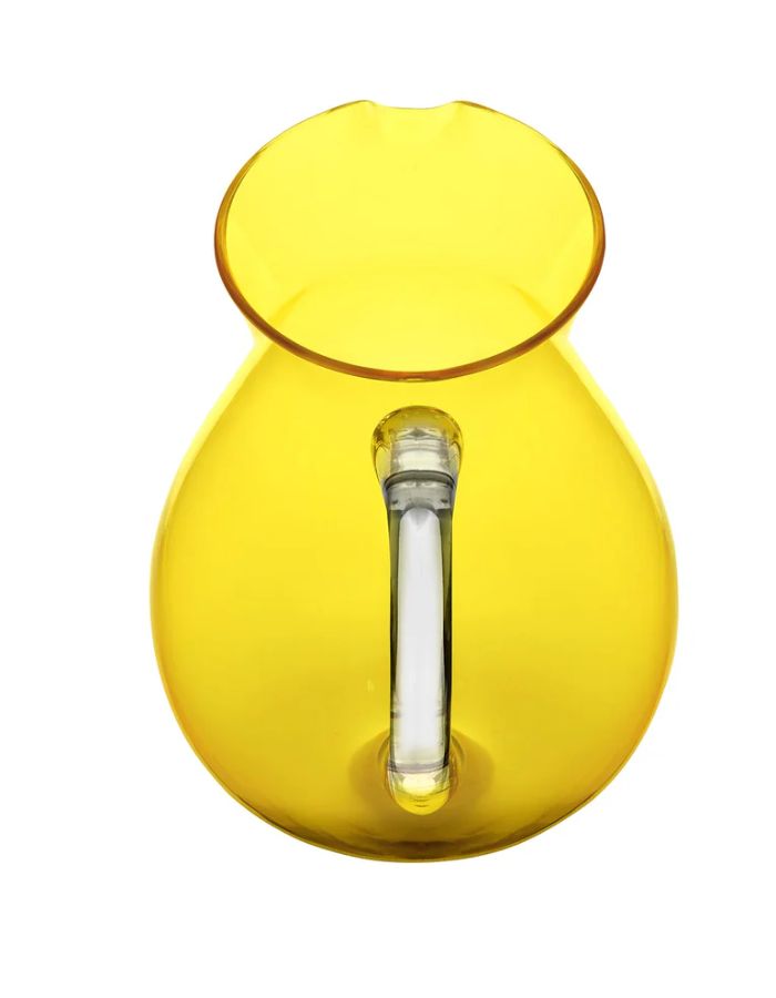 Carafe Memento Synth jaune citron en plexiglas recyclable avec bulles d'air et anse transparente.