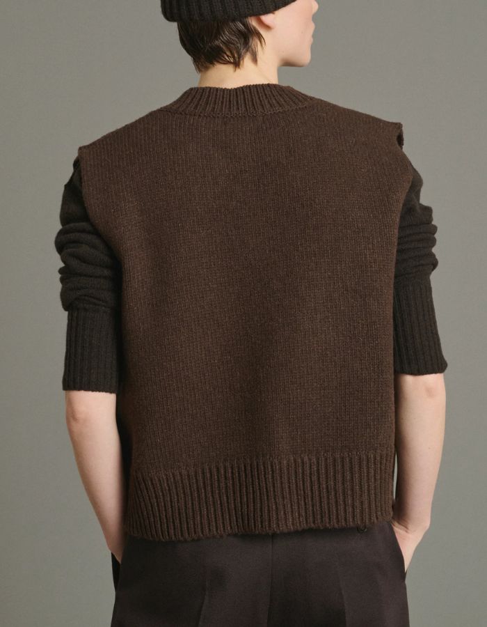 Gilet sans manches Kalyanee chocolat Soeur