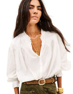 Chemise ample romantique pour femme en coton bio écru avec petit col volanté et empiècements géométriques brodés, modèle Tonia Chemise couleur Écru de la marque ba&sh.