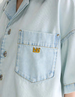 Chemise en denim Poppa Ice Bleach Bellerose, coupe oversized, poche poitrine avec logo "bb" brodé.