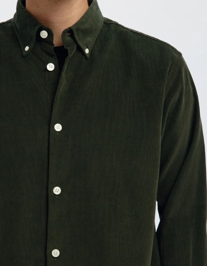 trinity-chemise-velours-khaki-danni-selected-4