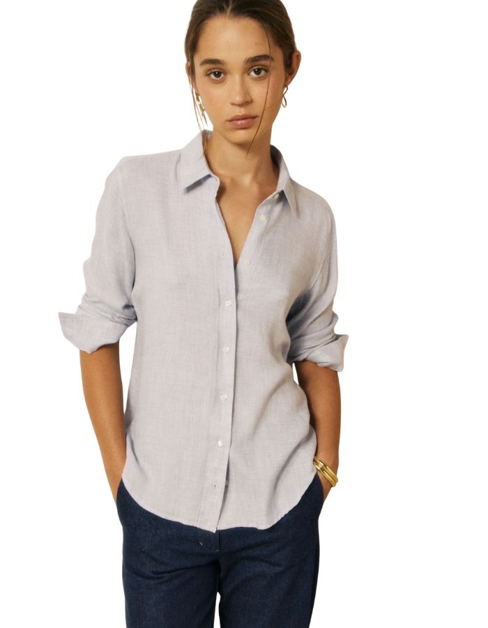 Chemise ajustée pour femme en viscose et laine bleu avec col classique et poignets boutonnés, modèle Coraz Chemise couleur Bleu de la marque Hartford.